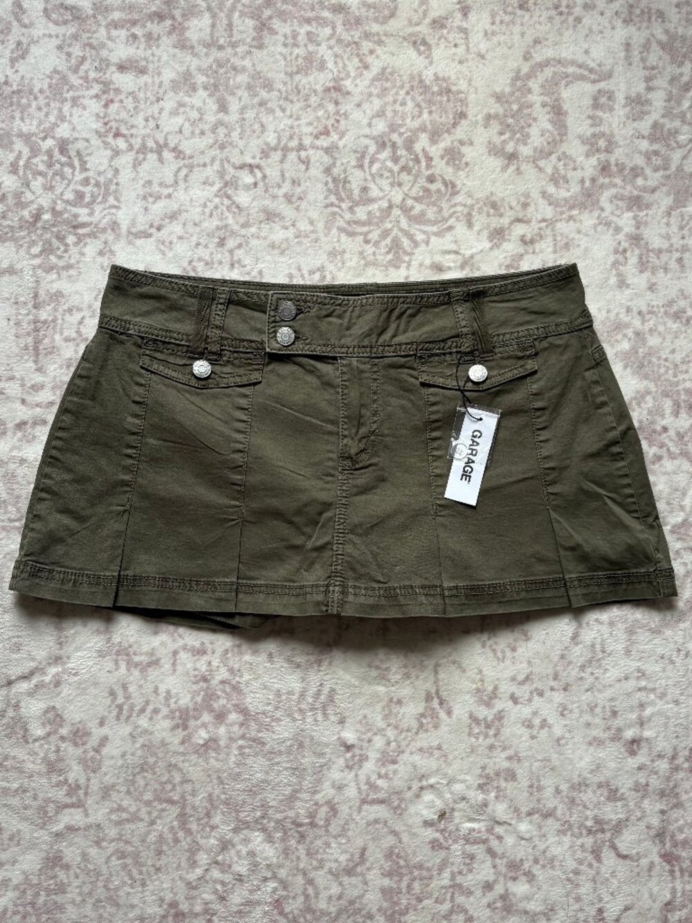 Garage washed pleated mini skort in green NWT